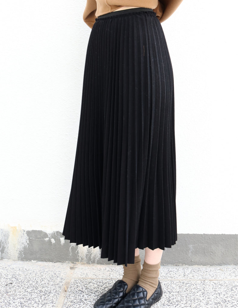 Black Pleated Wool Skirt